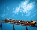 5 Taman Bermain dengan Roller Coaster Paling Ekstrim di Dunia